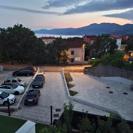 Tanya 1 * غييكا