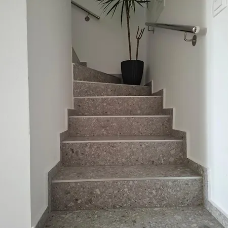 Tanya 1 Apartmán *