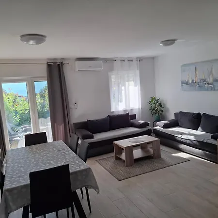 Apartamento Tanya 1