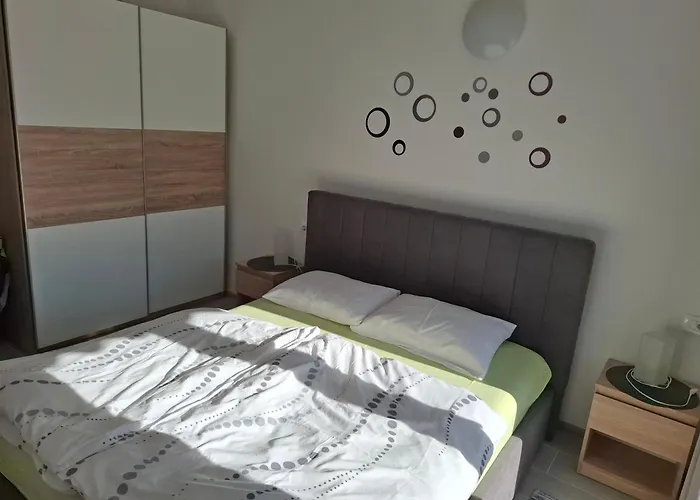 Apartment Tanya 1 *